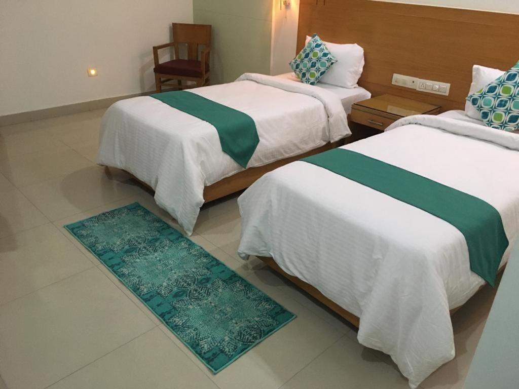 Fabhotel A&M - Nr Lv Prasad Institute, Banjara Hills Hyderabad Bagian luar foto
