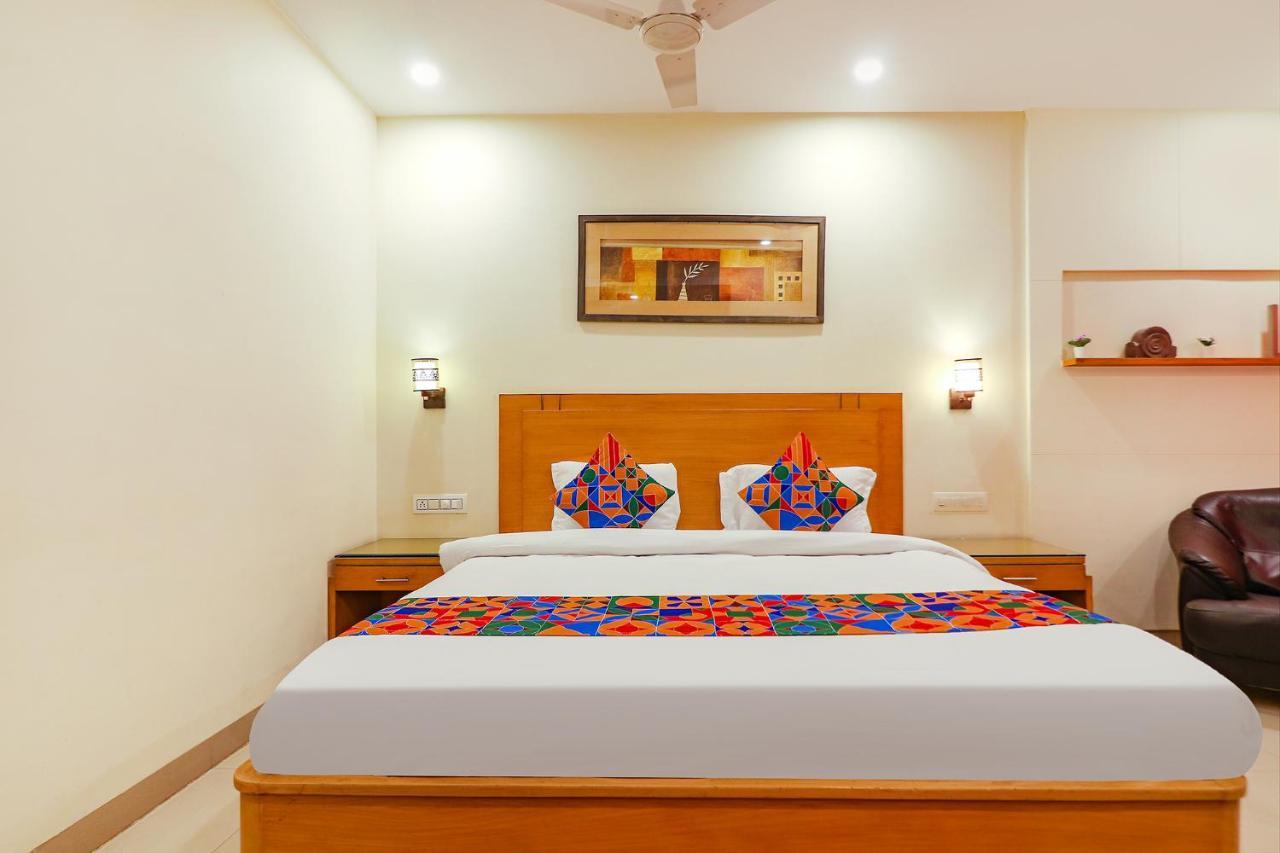 Fabhotel A&M - Nr Lv Prasad Institute, Banjara Hills Hyderabad Bagian luar foto