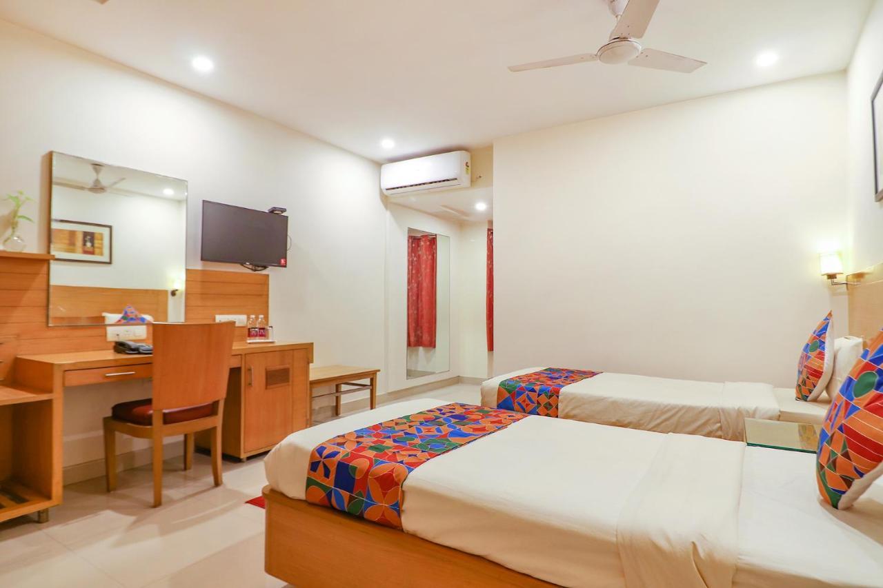 Fabhotel A&M - Nr Lv Prasad Institute, Banjara Hills Hyderabad Bagian luar foto
