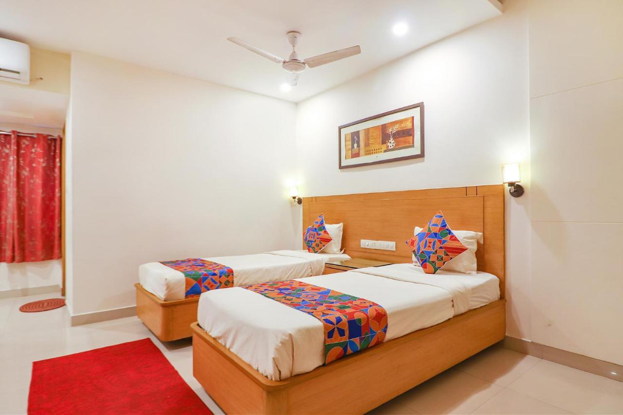 Fabhotel A&M - Nr Lv Prasad Institute, Banjara Hills Hyderabad Bagian luar foto